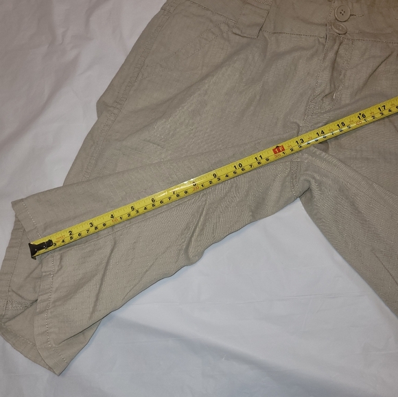 Bebop Size 9 Beige Wide Leg Cargo Bermuda Shorts/Capris - Picture 10 of 16